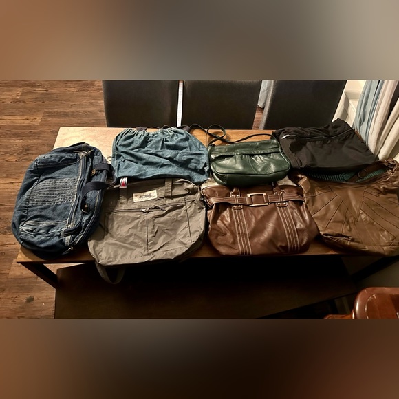 Women’s Purse Lot Carry all tote bundle seven bags/ purses/ totes! - Picture 2 of 16